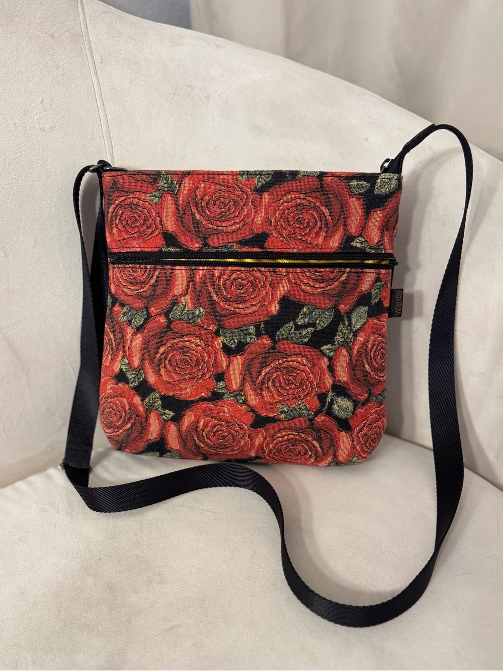 Vintage Ravi Ravi Red Rose Pattern Crossbody Bag - Floral Tapestry Shoulder Bag